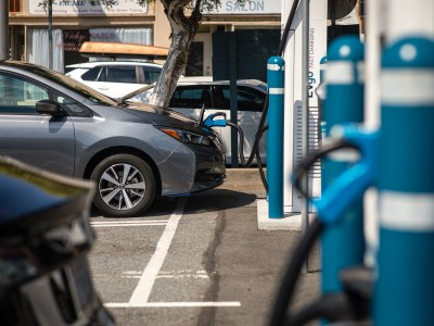 An electric vehicle charging station in Burlingame. Photo by Martin do Nascimento, CalMatters