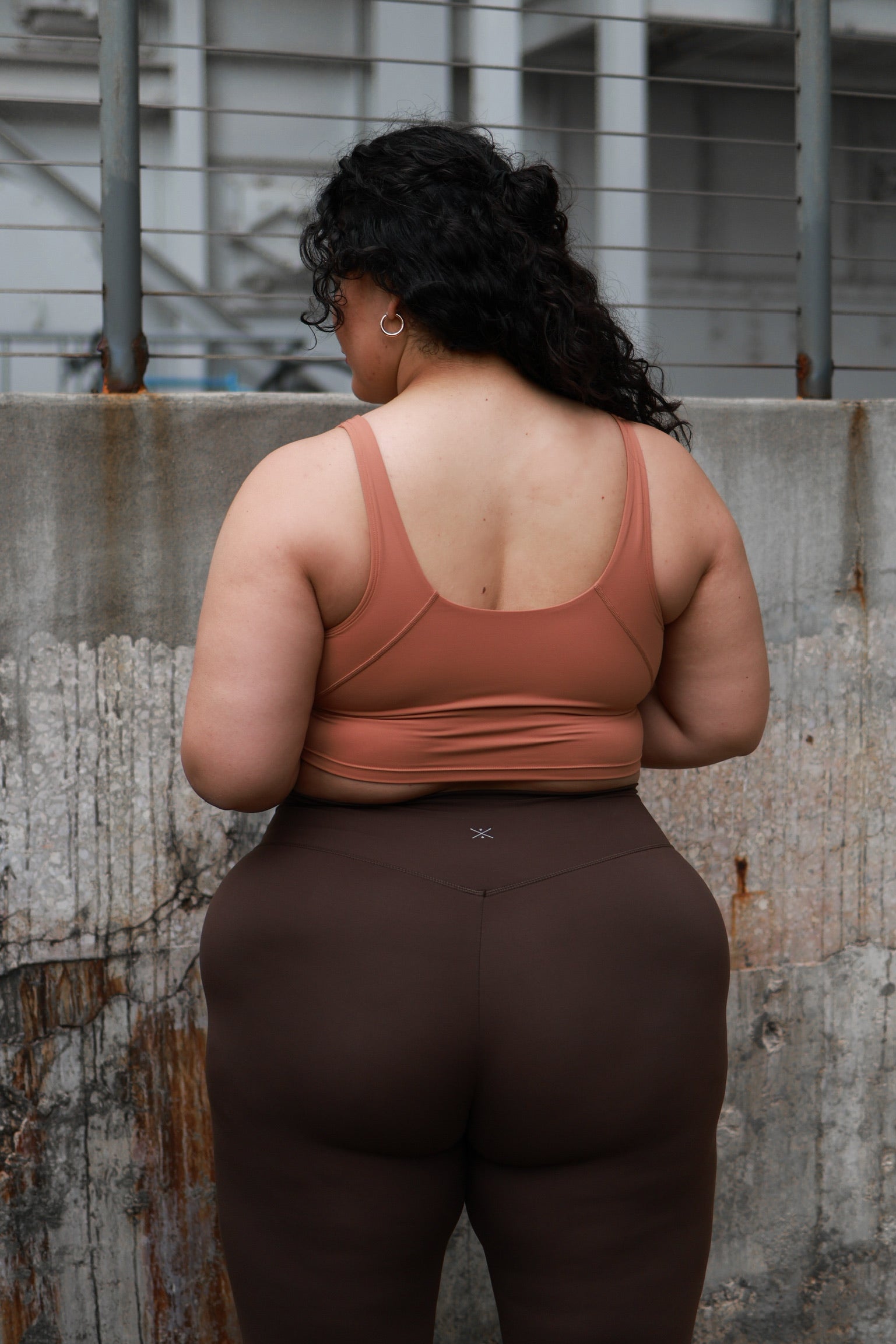 Finesse Built-in Crop - Free Spirit Outlet Inc, Women's Athletic Wear, Fast Shipping