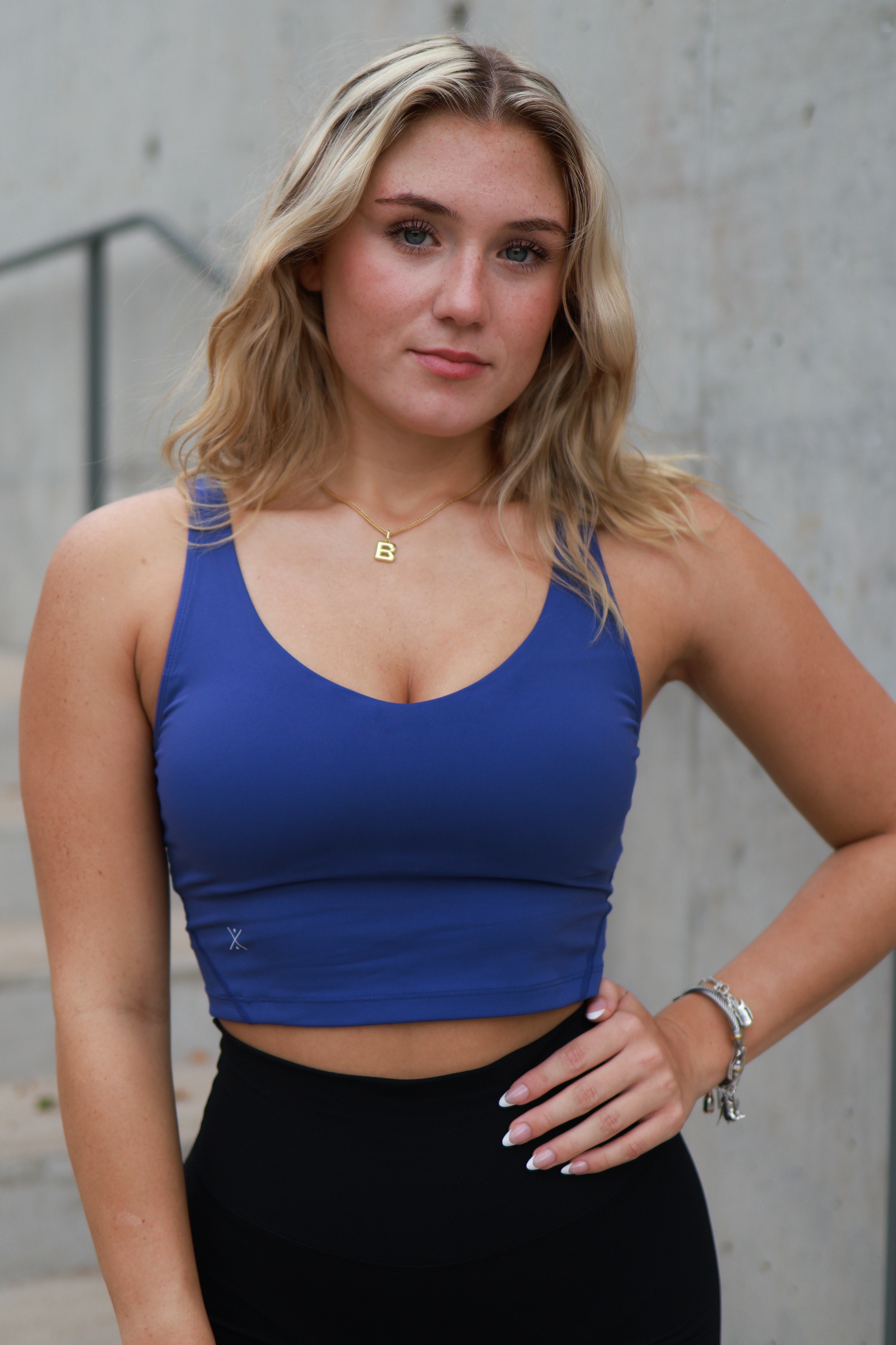 Finesse Built-in Crop *CLEARANCE - Free Spirit Outlet Inc, Women's Athletic Wear, Fast Shipping